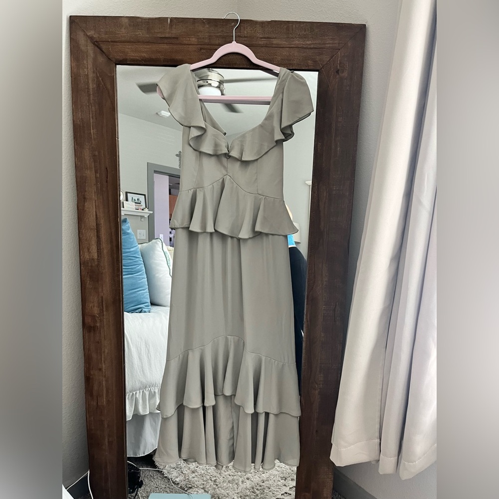 Show Me Your MuMu Gray Ruffle Midi Dress